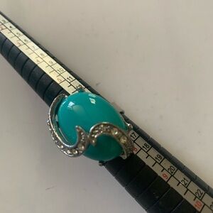 Chic Turquoise and Silver Women's Ring